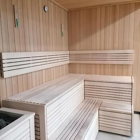 Klifowa Z Widokiem Na Morze I Basenem * Rewal