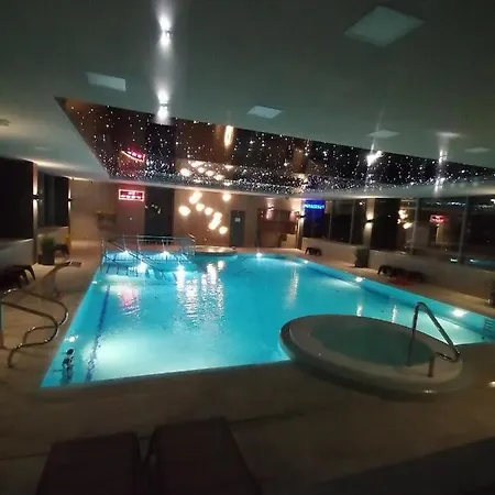 Klifowa Z Widokiem Na Morze I Basenem