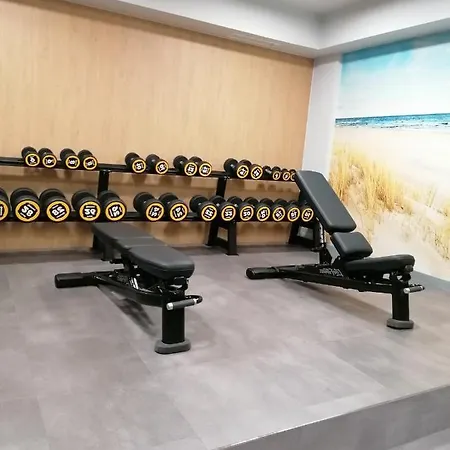 Klifowa Z Widokiem Na Morze I Basenem דירה