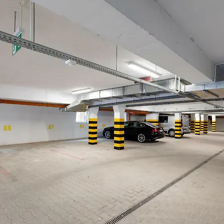 Klifowa Z Widokiem Na Morze I Basenem