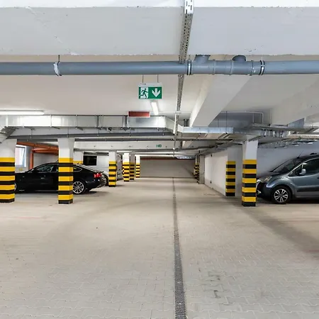 Klifowa Z Widokiem Na Morze I Basenem