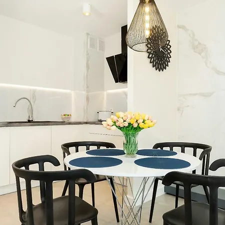 Klifowa Z Widokiem Na Morze I Basenem Apartament