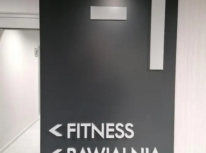 Klifowa Z Widokiem Na Morze I Basenem