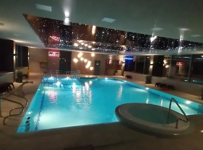 Klifowa Z Widokiem Na Morze I Basenem