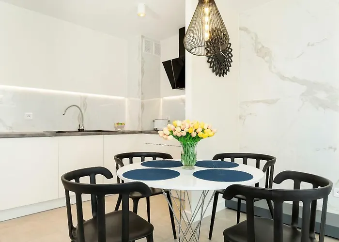 Klifowa Z Widokiem Na Morze I Basenem Apartment