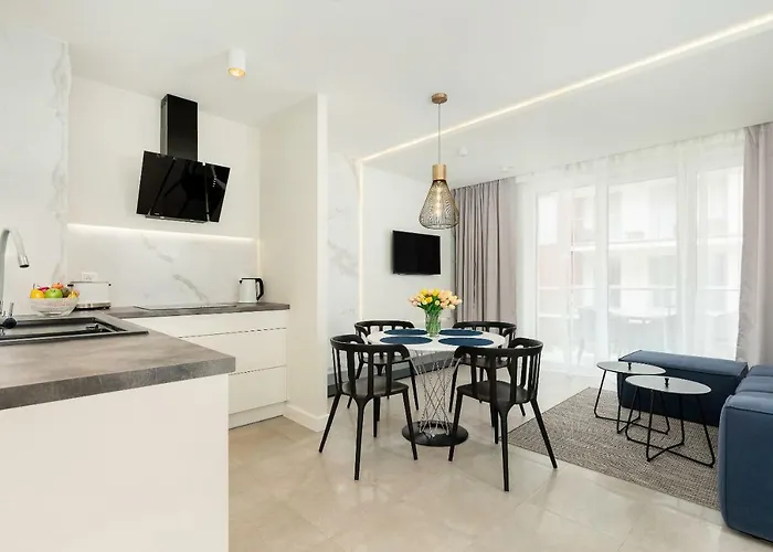 Klifowa Z Widokiem Na Morze I Basenem * Rewal